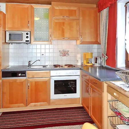 In F Gen With Parking Space Apartment Fuegen