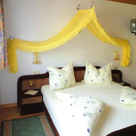 Apartamento In With Parking Space Fügen